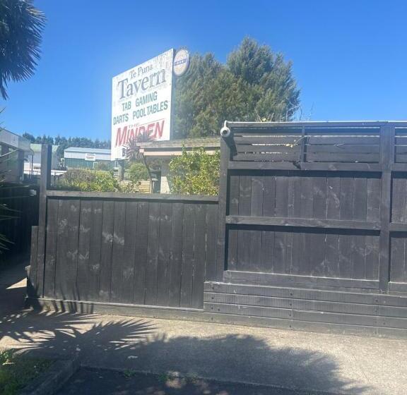 הוסטל Minden Backpackers