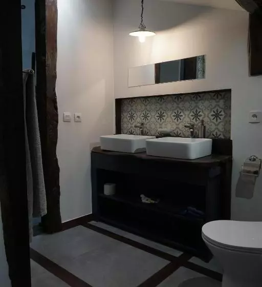 Aamiaismajoitus (B&B) Ferme Fleurie