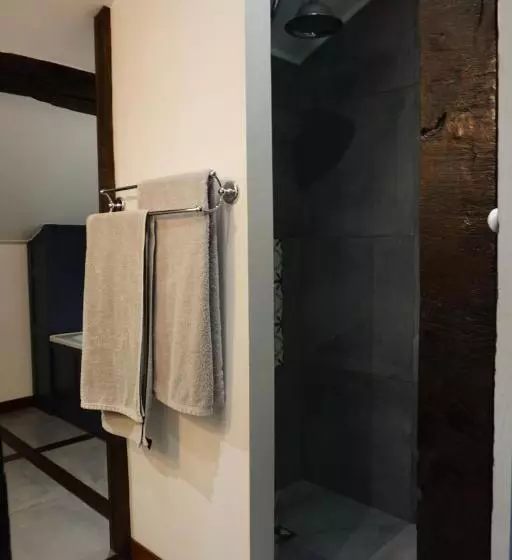 Aamiaismajoitus (B&B) Ferme Fleurie