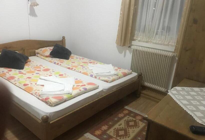 민박 Szépasszony Panzió