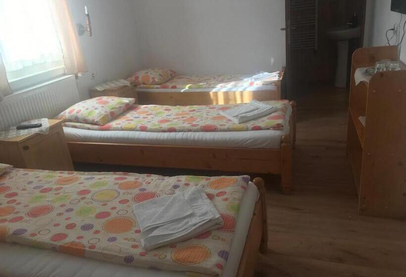 민박 Szépasszony Panzió