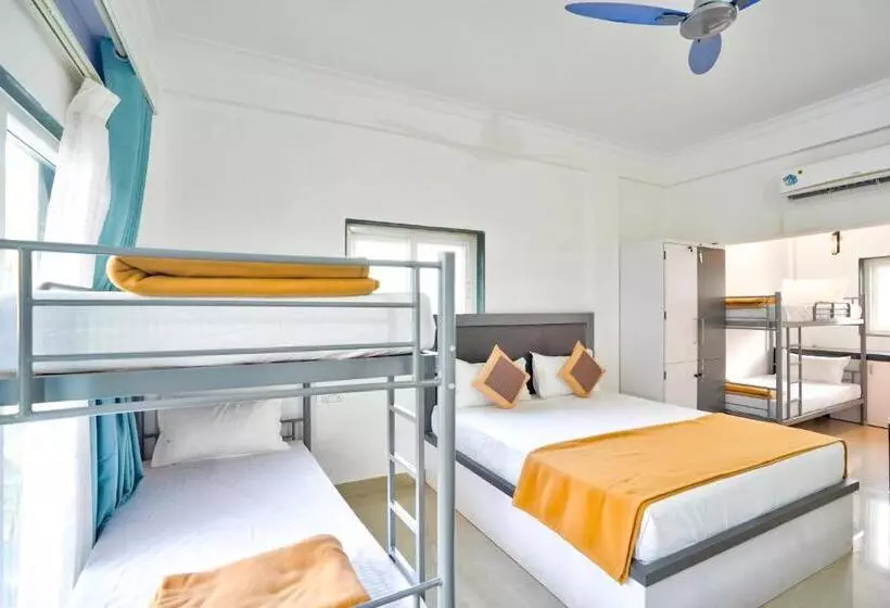Del Hostel