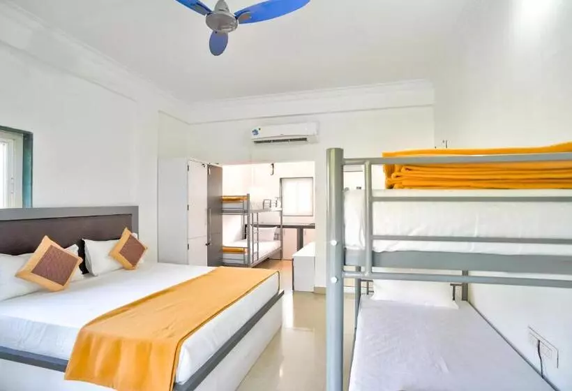 Del Hostel