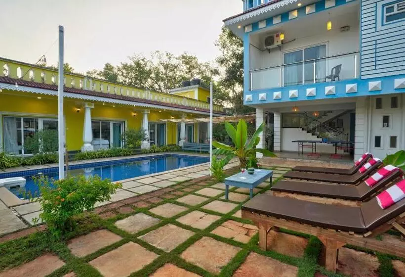 Del Hostel