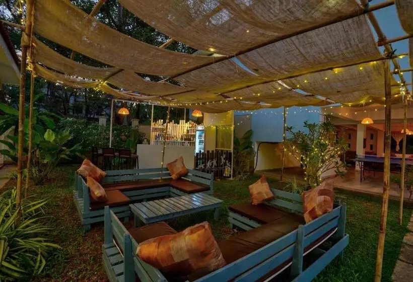 Del Hostel