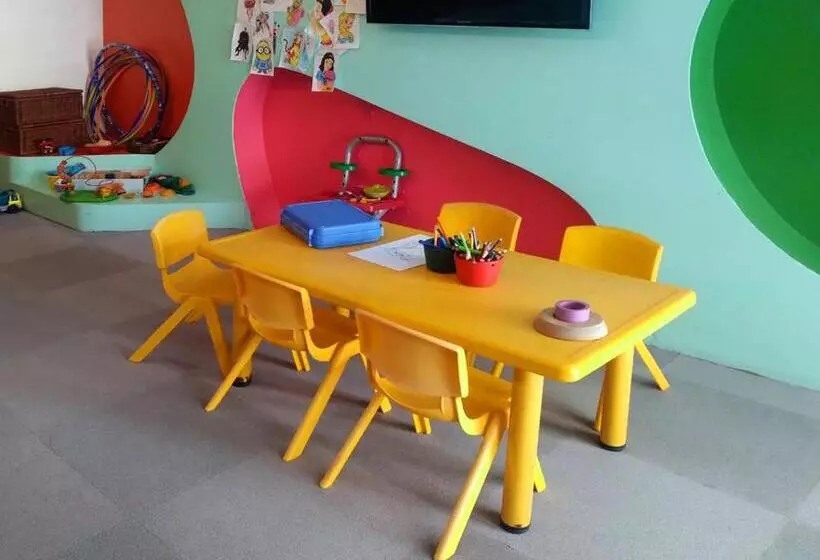 Hotelli Andaman Best Time Grand Pool Villa