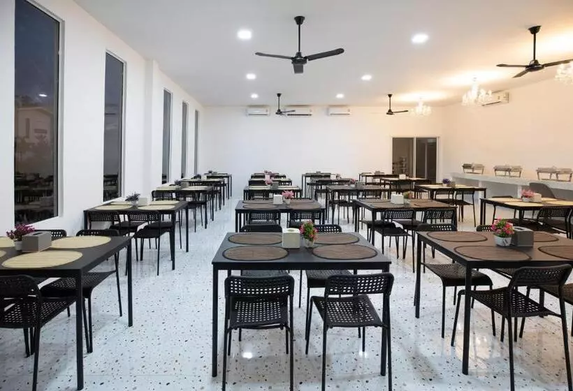 Hotelli Andaman Best Time Grand Pool Villa