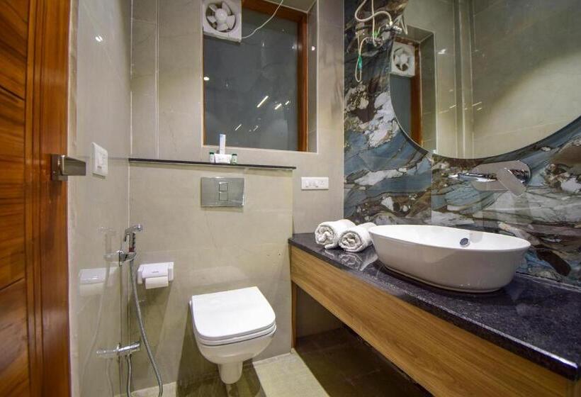 בית מלון כפרי The Kasauli Walk