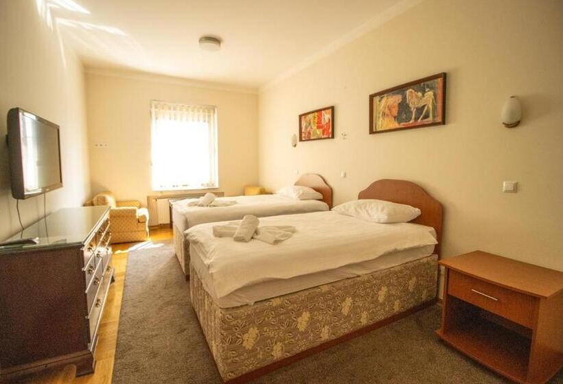 هتل Home Story Sarajevo, Vogošća