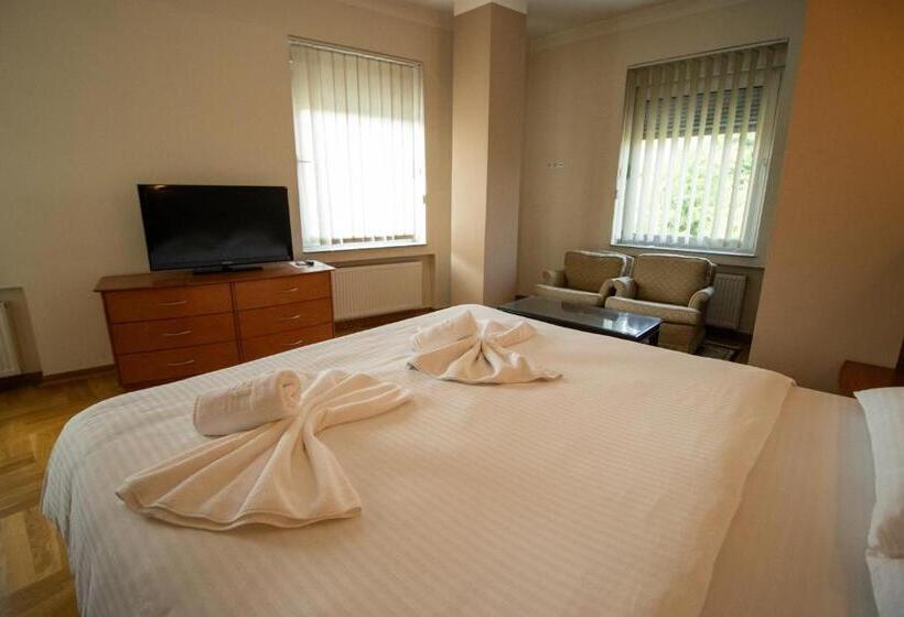 هتل Home Story Sarajevo, Vogošća