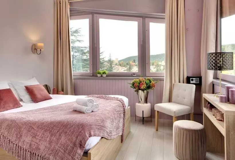 ホテル Hôtel Les Sources
