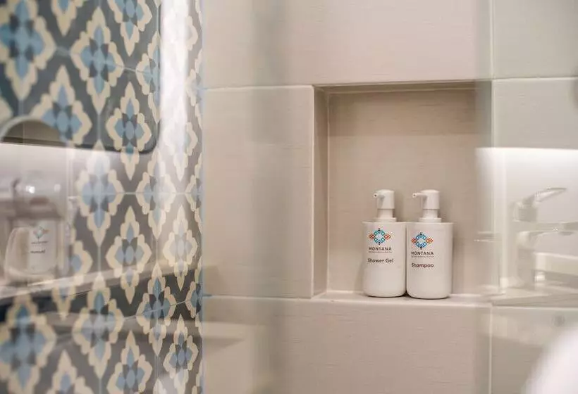 Hotelli Montana @oceanside Mandalika