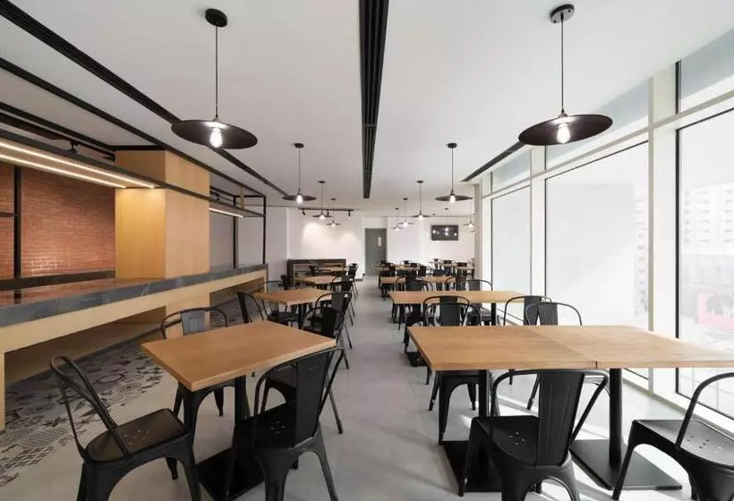 Hotelli Park Inn By Radisson Makkah Thakher Alsharqi