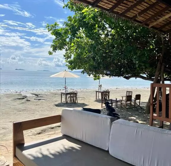 Hotelli Ursula Beach Resort