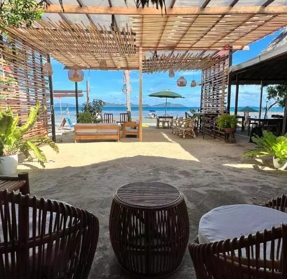 Hotelli Ursula Beach Resort