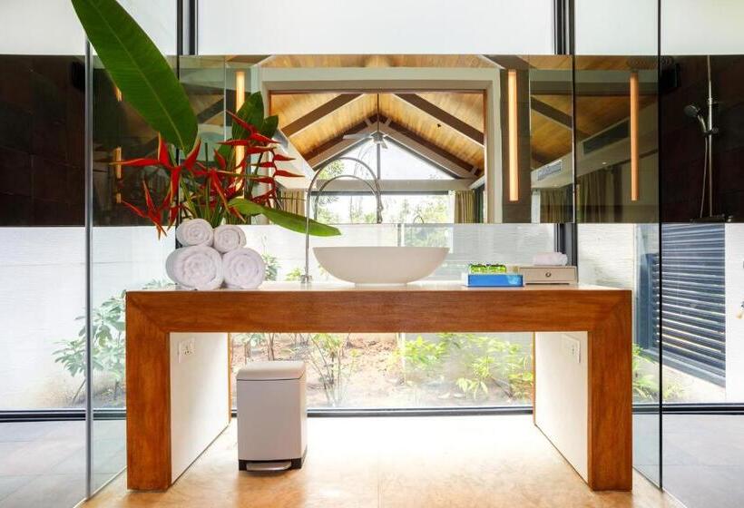 Отель Villa Escape Burasari