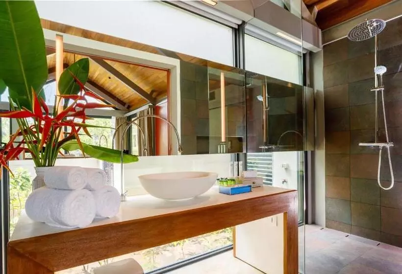 Hotelli Villa Escape Burasari