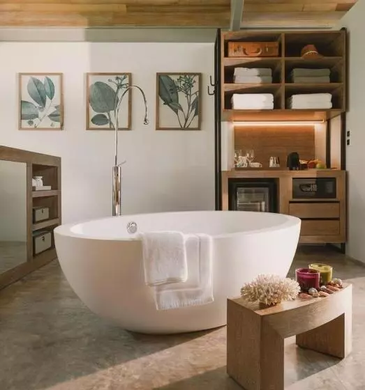 Hotelli Villa Escape Burasari