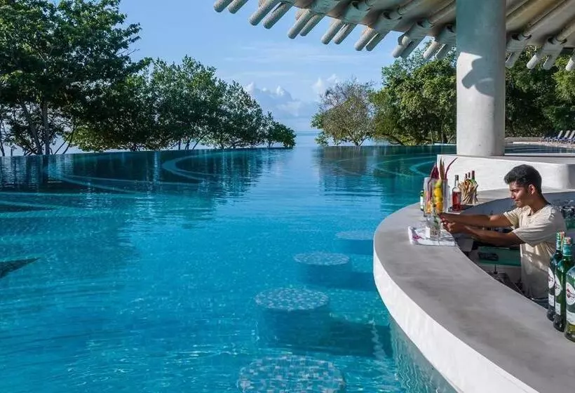 Hotelli Villa Escape Burasari