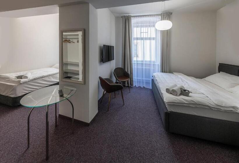 فندق Zámecká 17