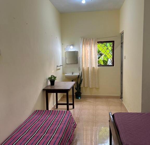 پانسیون Anjunapalms Guesthouse