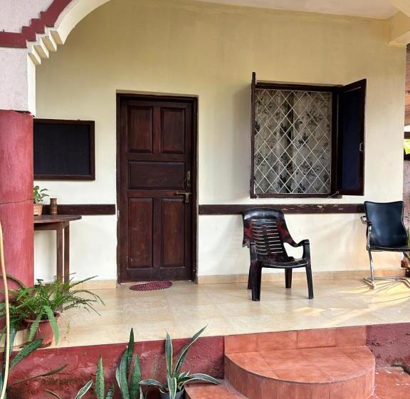 پانسیون Anjunapalms Guesthouse