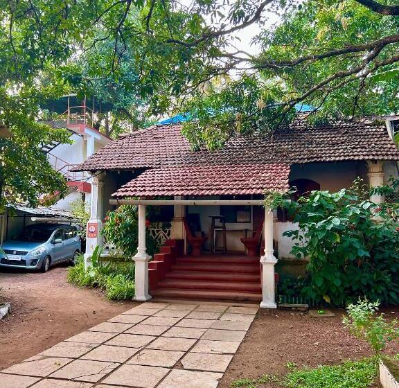 پانسیون Anjunapalms Guesthouse