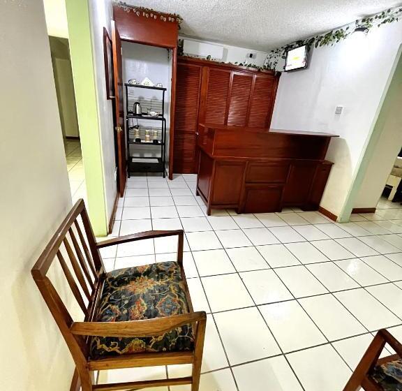 پانسیون E.w.b. Properties