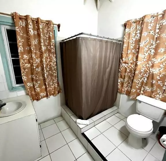 ペンション E.w.b. Properties