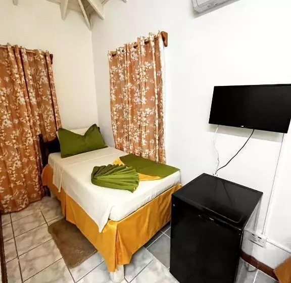 ペンション E.w.b. Properties