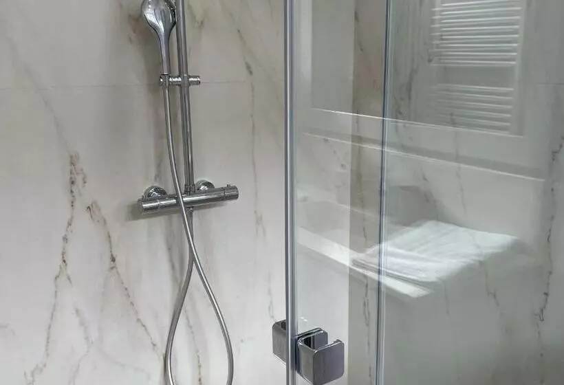 ペンション Chambres D Hôtes Raffinées Avec Piscine à La Flèche, Proche Zoo Et Prytanée National   Fr 1 410 417