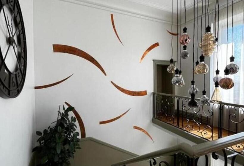 بنسيون Chambres D Hôtes Raffinées Avec Piscine à La Flèche, Proche Zoo Et Prytanée National Fr 1 410 417