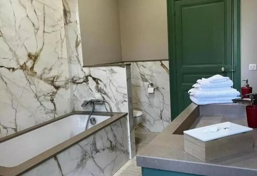 ペンション Chambres D Hôtes Raffinées Avec Piscine à La Flèche, Proche Zoo Et Prytanée National   Fr 1 410 417