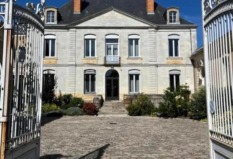 بنسيون Chambres D Hôtes Raffinées Avec Piscine à La Flèche, Proche Zoo Et Prytanée National Fr 1 410 417