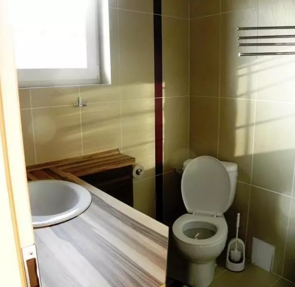 Majatalo Penzion Parma