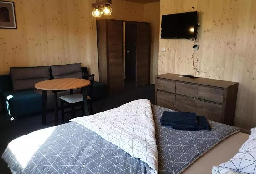 Majatalo Penzion Parma