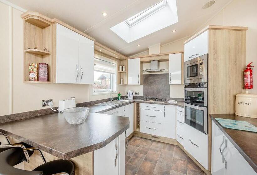 منتجع Brighouse Bay Holiday Park