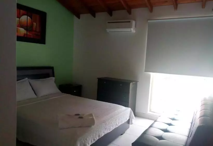 Retkeilymaja El Tobogan Hotel En San Jeronimo