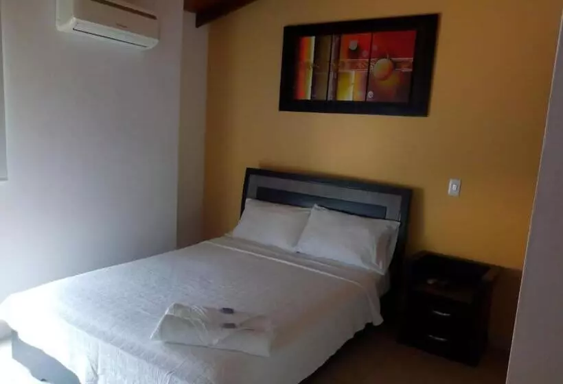 Retkeilymaja El Tobogan Hotel En San Jeronimo
