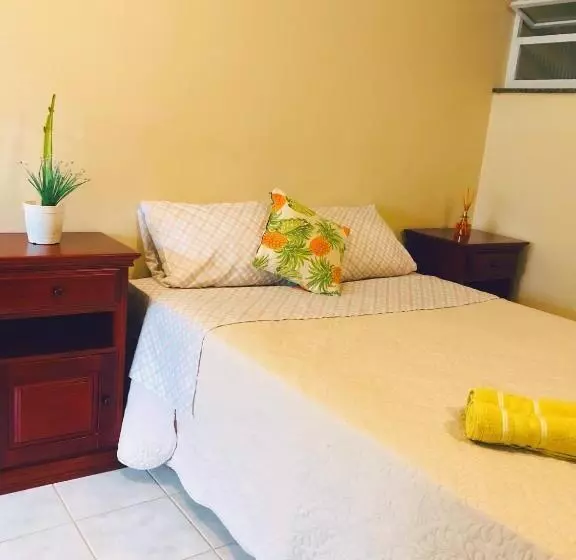 تختخواب و صبحانه Hostel Dos Gringos