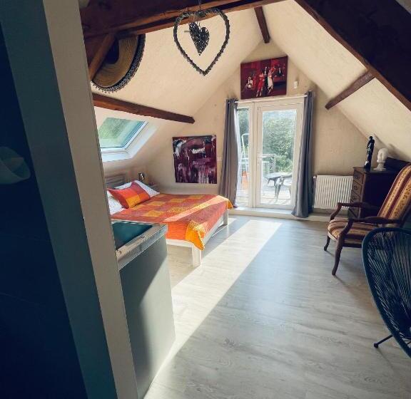 민박 Studio Au Bord De La Forêt De Perseigne