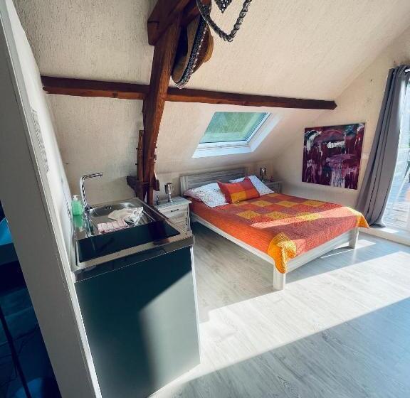 민박 Studio Au Bord De La Forêt De Perseigne