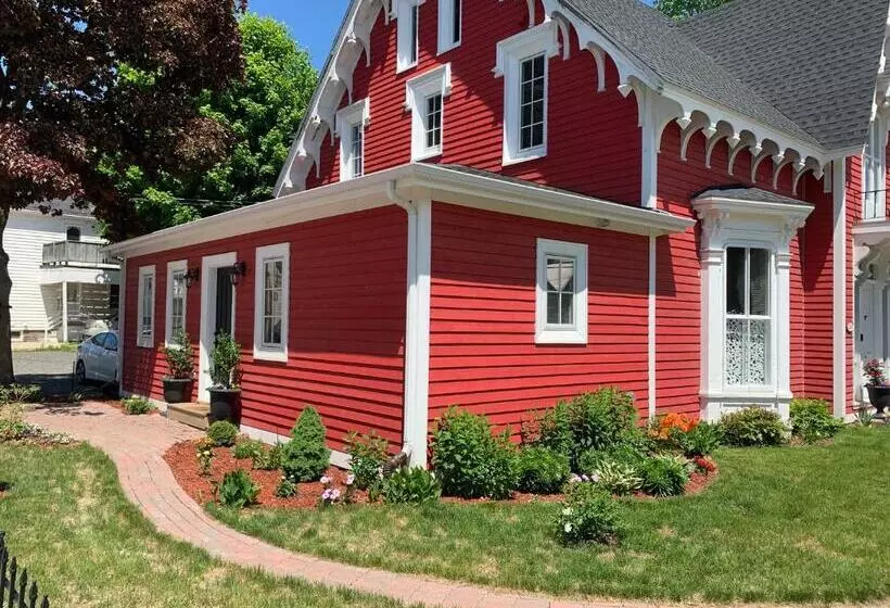 Aamiaismajoitus (B&B) The Red House Fredericton