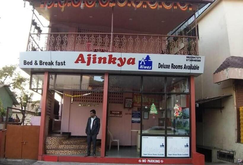 هتل Ajinkya Niwas
