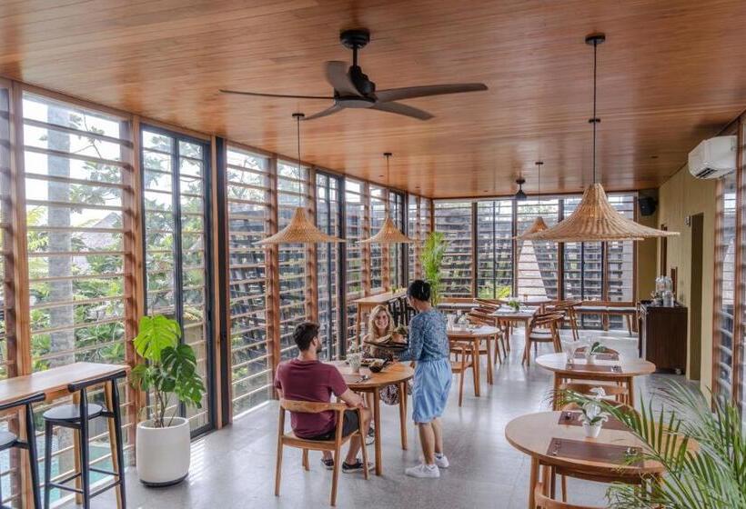 호텔 Canggu Cabana Resort & Spa By Ini Vie Hospitality