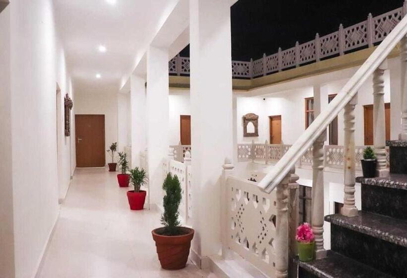 酒店 Collection O 81374 Priyanka Resort