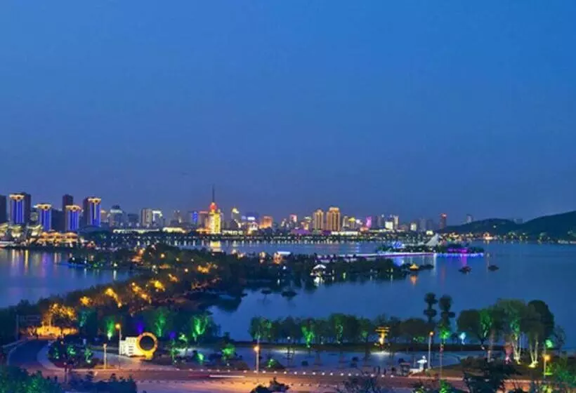 ホテル Golden Tulip Xuzhou Huaihai