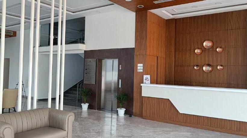 酒店 Hhw Buddha Lineage