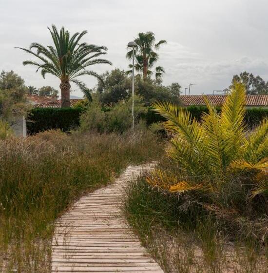 هتل La Siesta Hostel