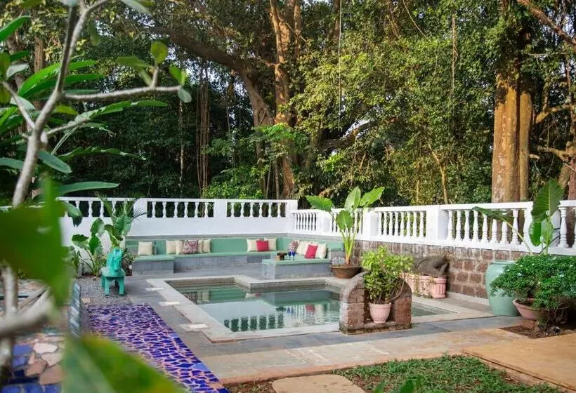 ホテル Lamrin Ucassaim Goa A 18th Century Portuguese Villa